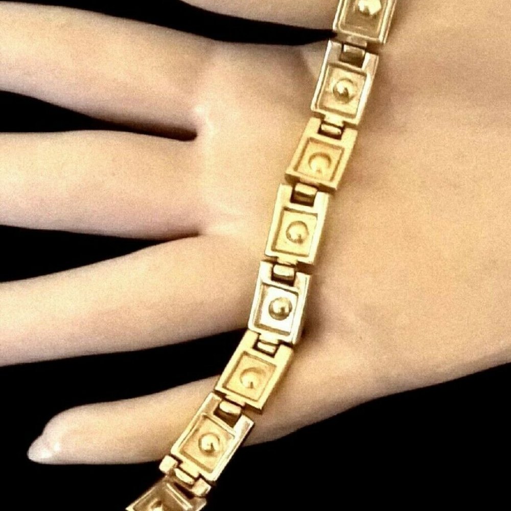 Fashion Jewelry Bracelet Rhinestone link goldtone - Picture 3 of 3